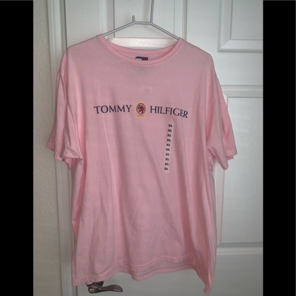 Tommy Hilfiger crested tee